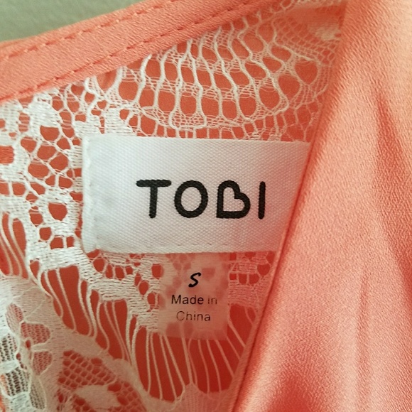 Florescent Coral Lace Back Sleeveless Top - Picture 2 of 3